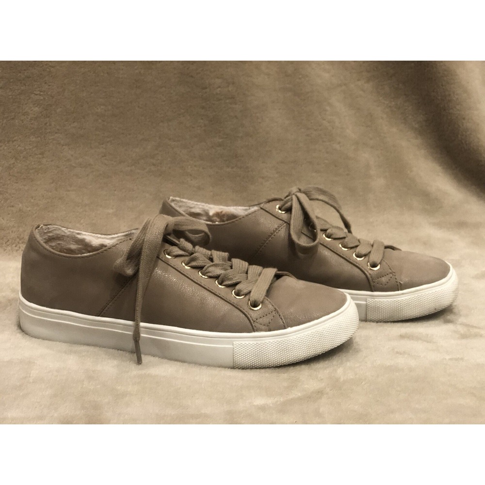 Loft Women's 6 M Fur Lined Casual Shoe Sneaker